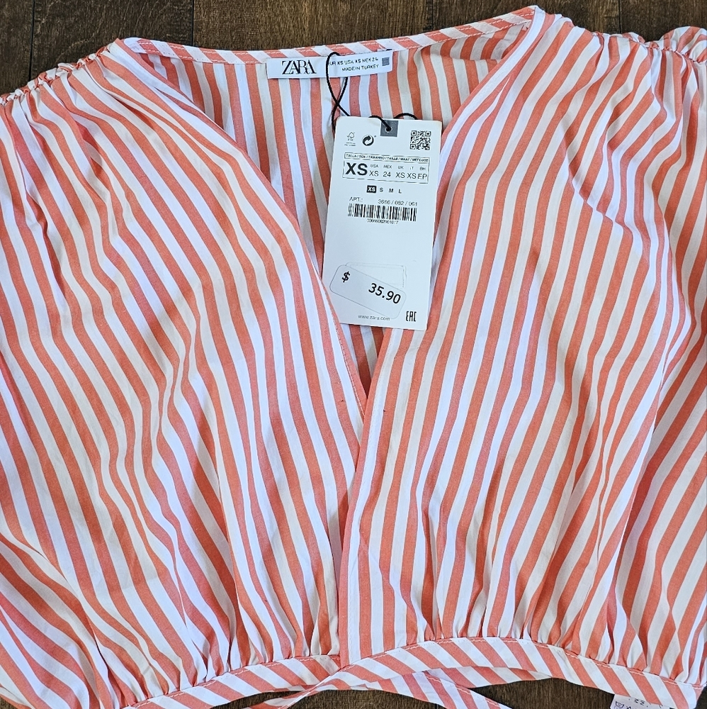 Top - Picture 2 of 4